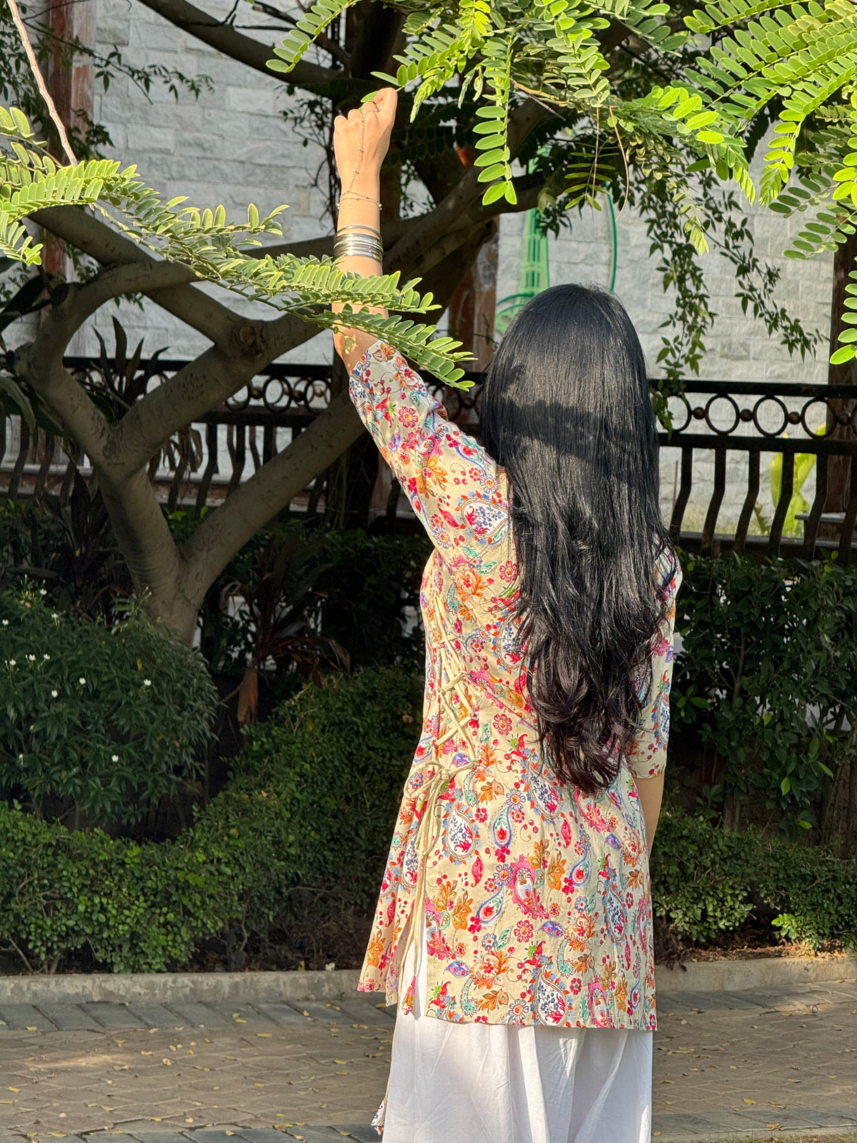 Paisley side corset kurti